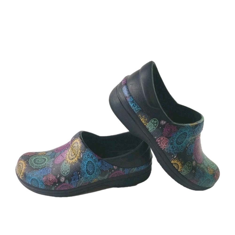 Crocs Women's Multicolor Patterned Clogs Size 8 - image 1